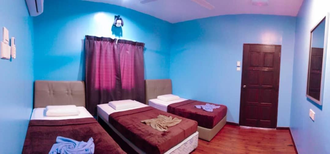 Sukau Backpackers B&B Bagian luar foto