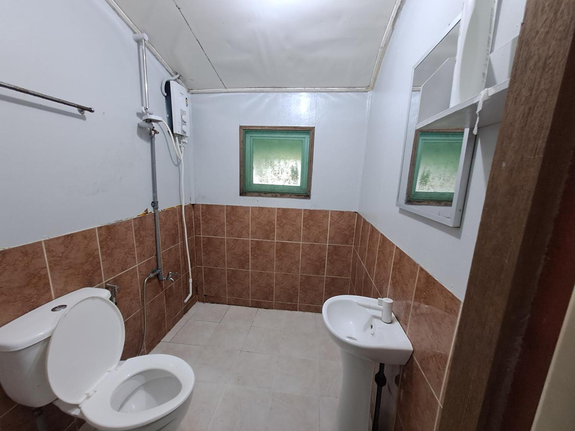 Sukau Backpackers B&B Bagian luar foto